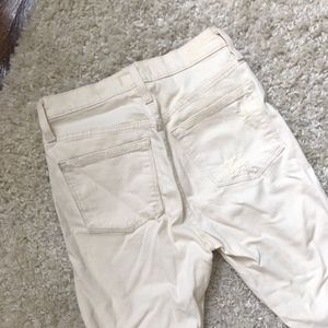 Madewell Jeans - off white made well jeans- mid waisted Madewell Jeans - off white made well jeans- mid waisted